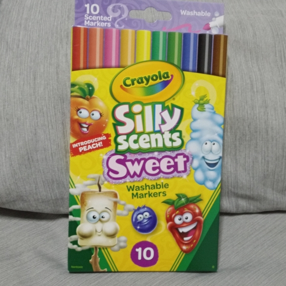 Coloring Kit 46pc - Picture 4 of 5